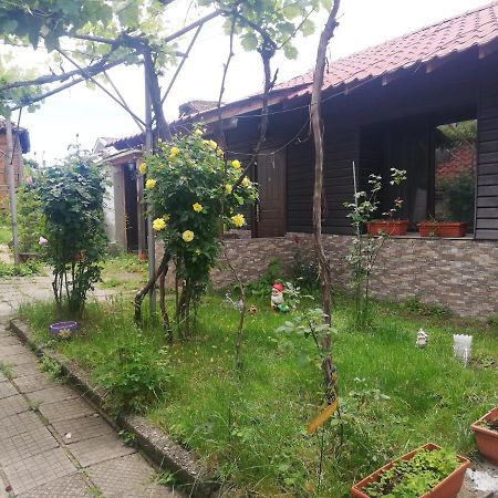 Quiet Nook House Βίλα Kalofer Εξωτερικό φωτογραφία