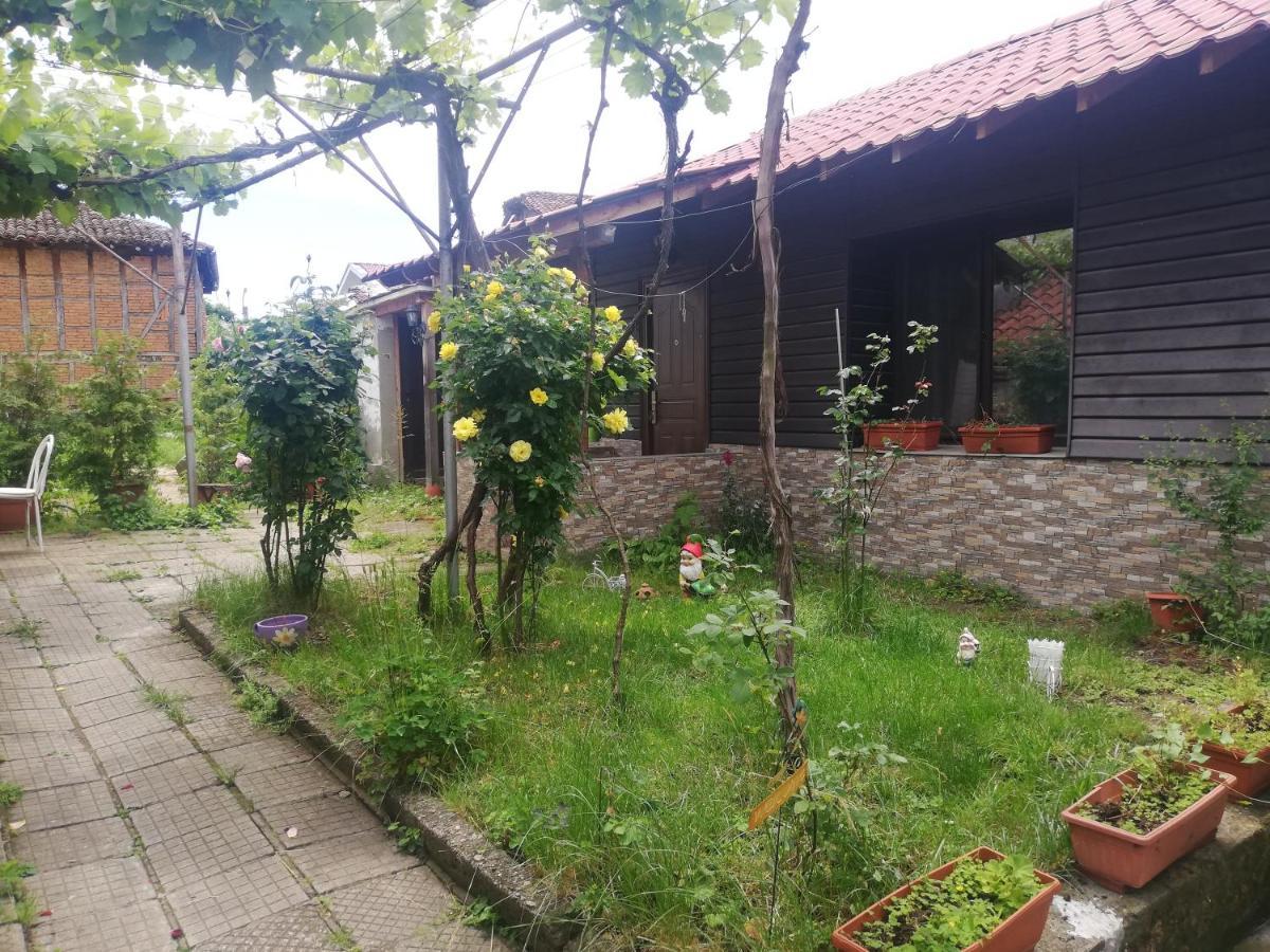 Quiet Nook House Βίλα Kalofer Εξωτερικό φωτογραφία