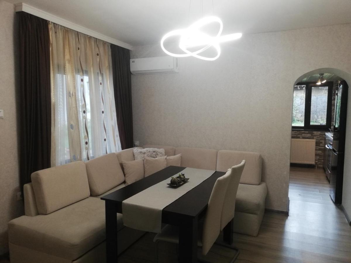 Quiet Nook House Βίλα Kalofer Εξωτερικό φωτογραφία